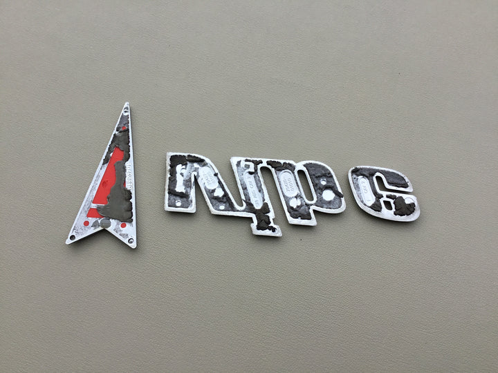 2003-2008 Pontiac Vibe Tailgate Emblem Set