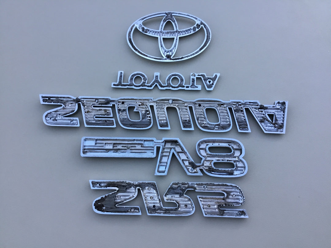 2001-2007 Toyota Sequoia iForce-V8 SR5 Tailgate Emblem Set