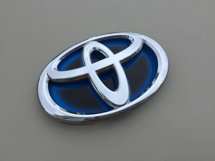 2010-2015 Toyota Prius Grille Emblem