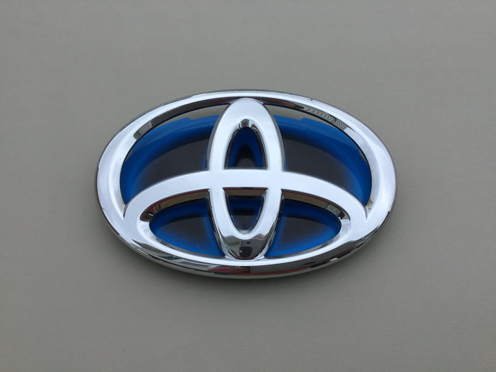 2010-2015 Toyota Prius Grille Emblem