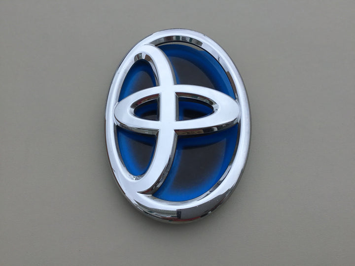 2010-2015 Toyota Prius Grille Emblem