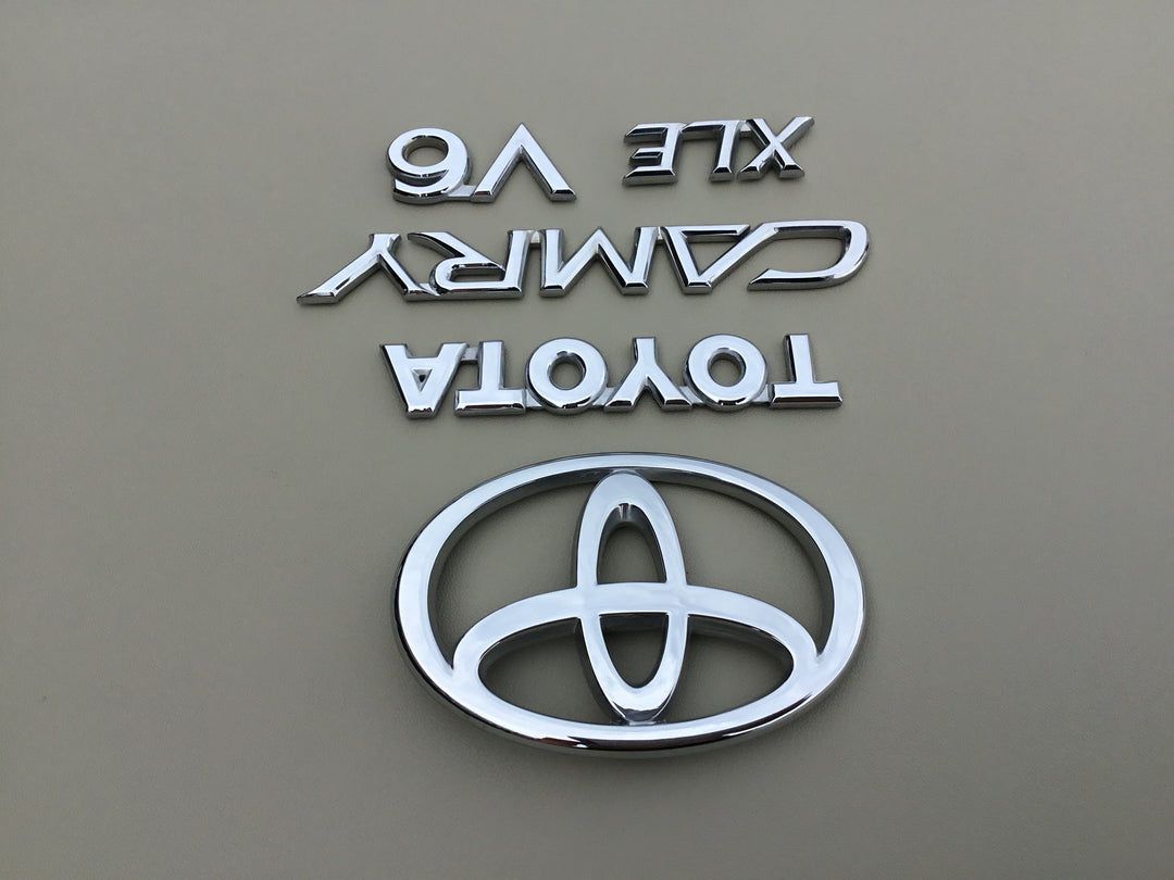 2002-2006 Toyota Camry XLE V6 Trunk Emblem Set