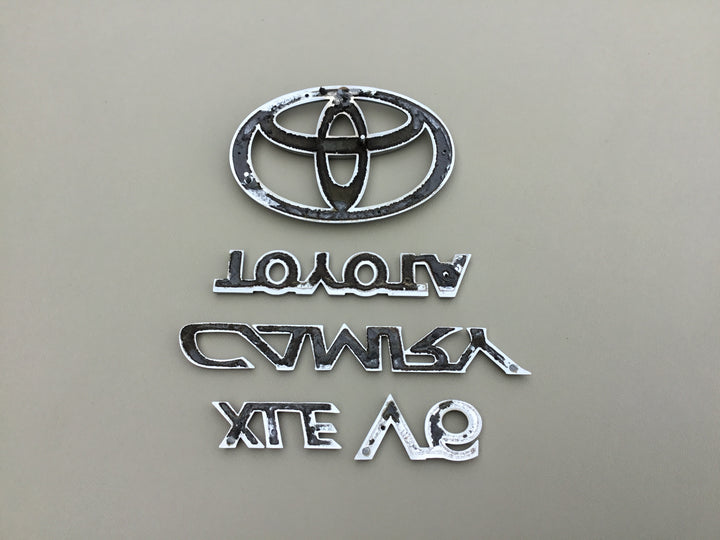 2002-2006 Toyota Camry XLE V6 Trunk Emblem Set