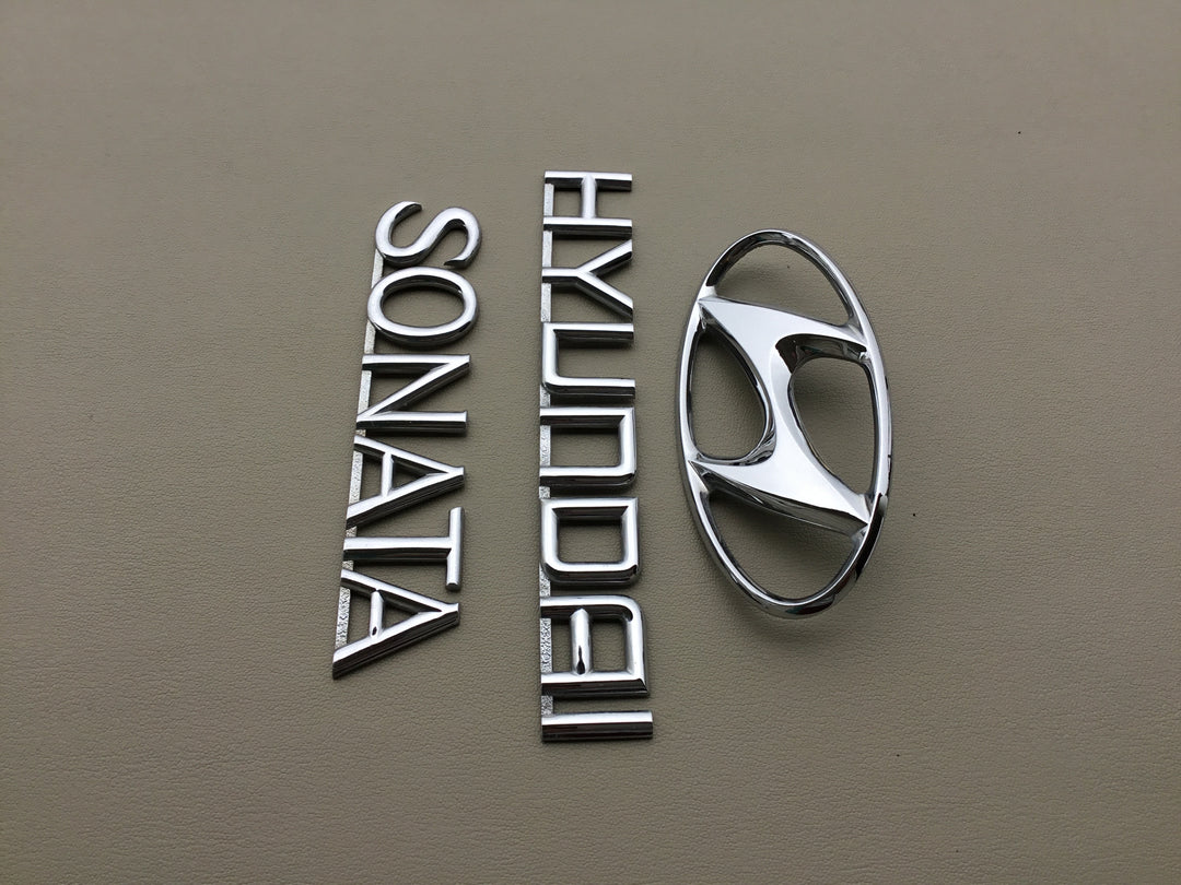 2002-2005 Hyundai Sonata Trunk Emblem Set