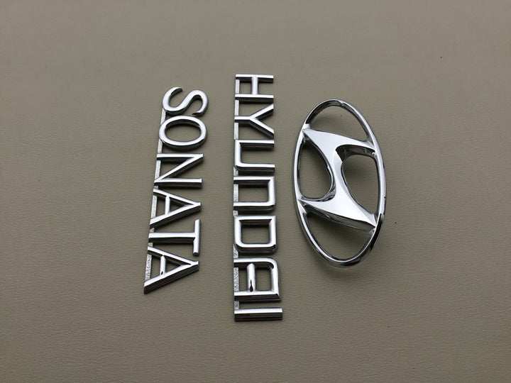 2002-2005 Hyundai Sonata Trunk Emblem Set