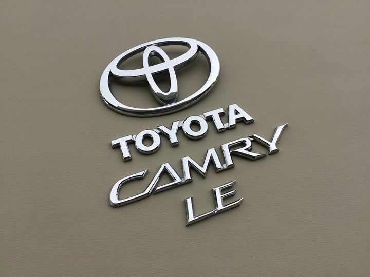 2002-2006 Toyota Camry LE Trunk Emblem Set