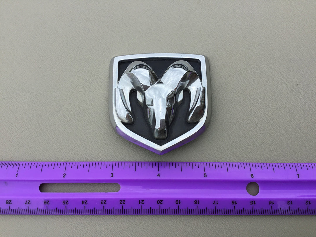 2005-2007 Dodge Dakota Grille Emblem