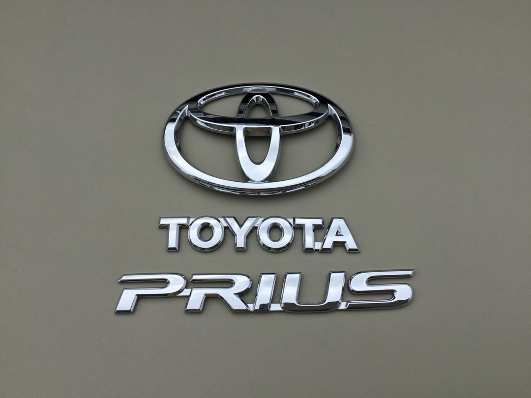 2004-2009 Toyota Prius Trunk Emblem Set