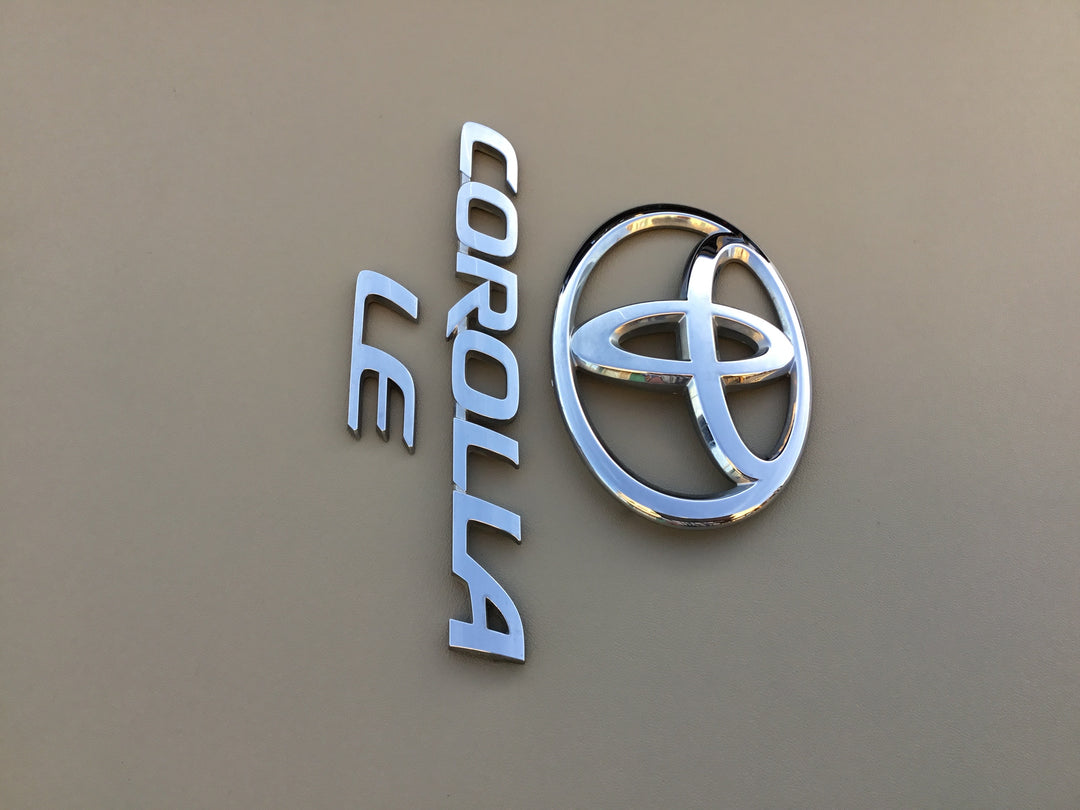 2014-2018 Toyota Corolla LE Trunk Emblem Set