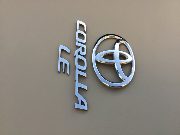 2014-2018 Toyota Corolla LE Trunk Emblem Set