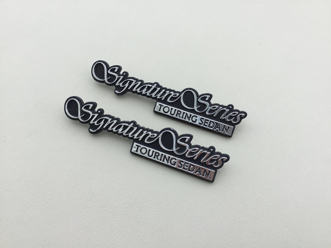 1998-2002 Lincoln Town Car Signature Series Touring Sedan Side Emblem Set