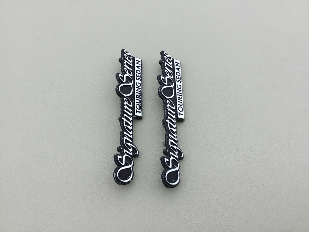 1998-2002 Lincoln Town Car Signature Series Touring Sedan Side Emblem Set
