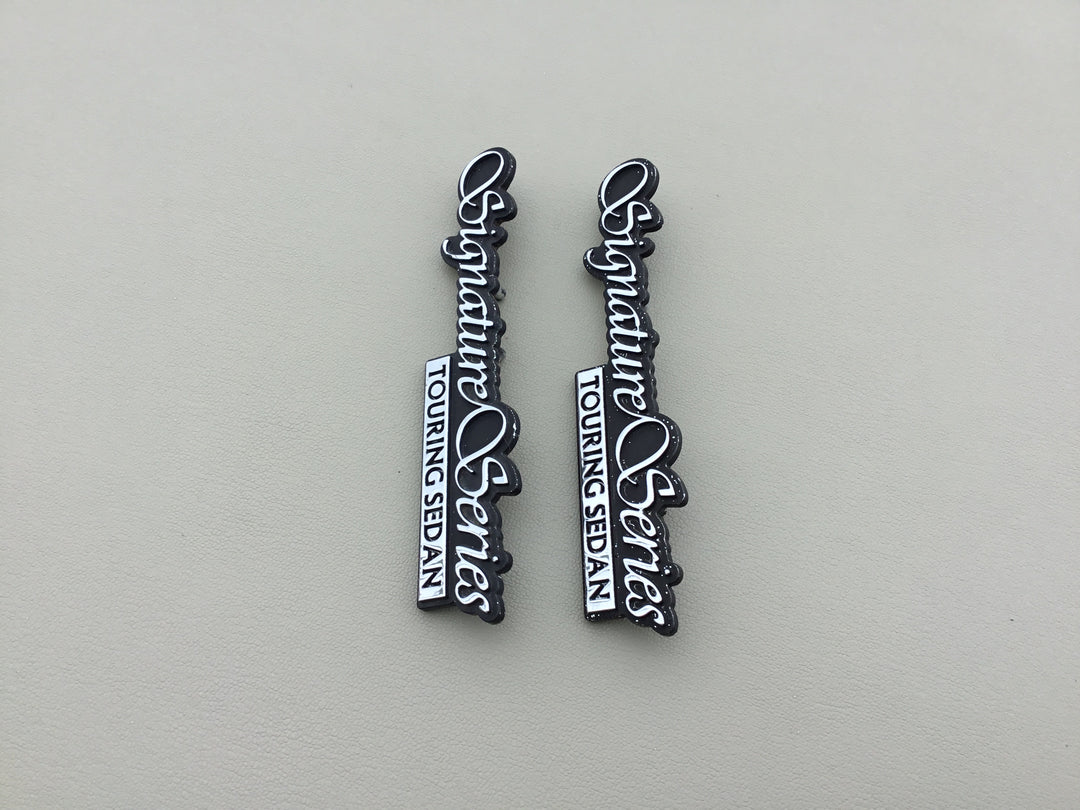 1998-2002 Lincoln Town Car Signature Series Touring Sedan Side Emblem Set