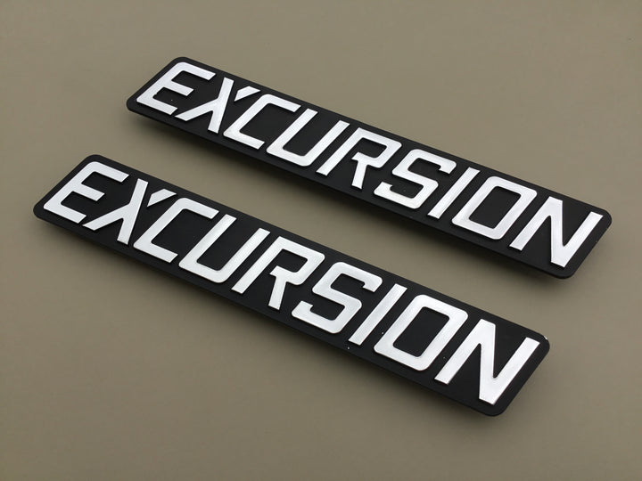 2000-2005 Ford Excursion Fender Emblem Set