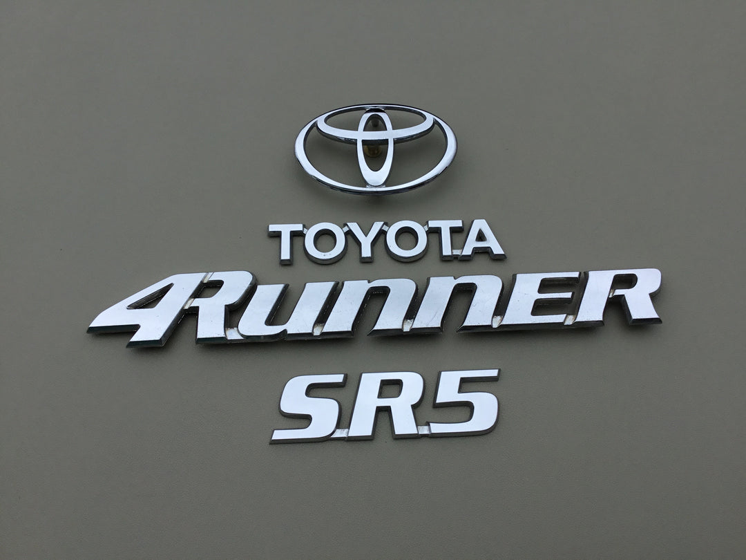 1996-2002 Toyota 4Runner SR5 Tailgate Emblem Set