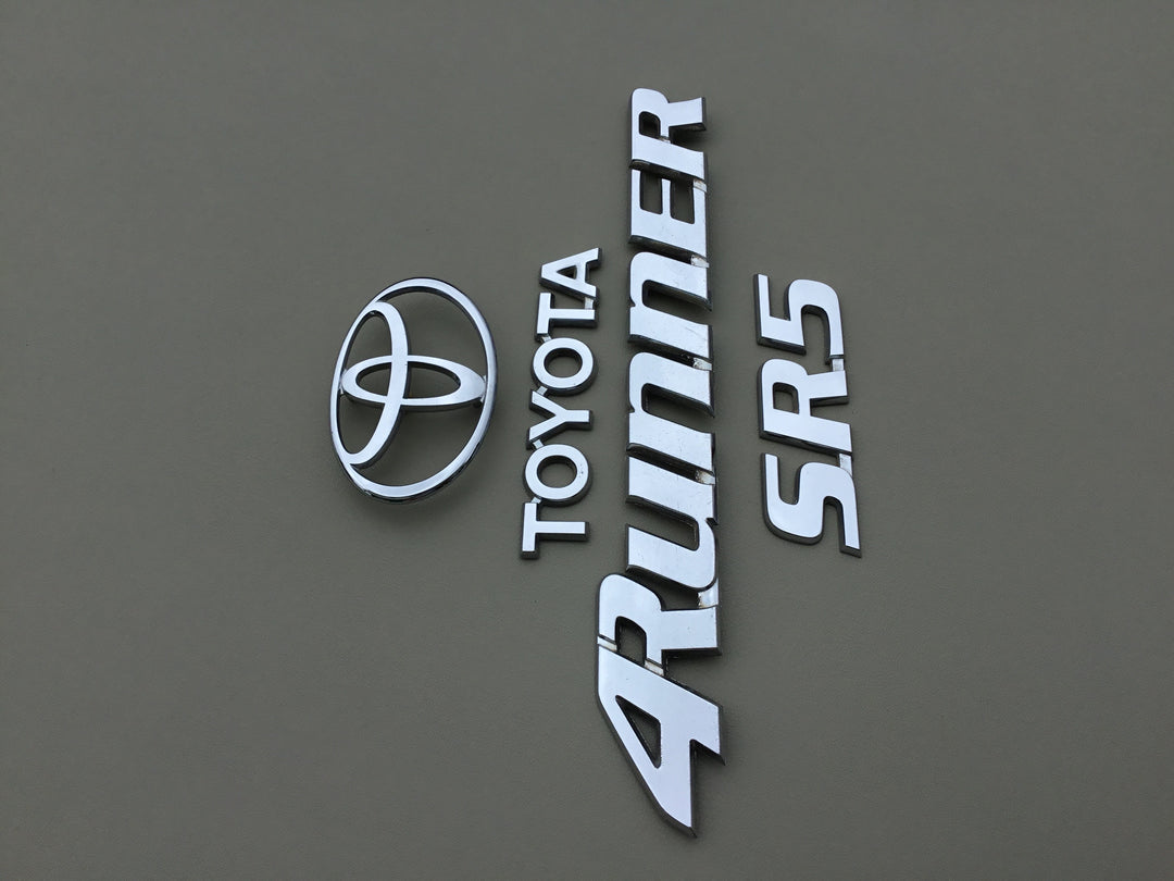 1996-2002 Toyota 4Runner SR5 Tailgate Emblem Set