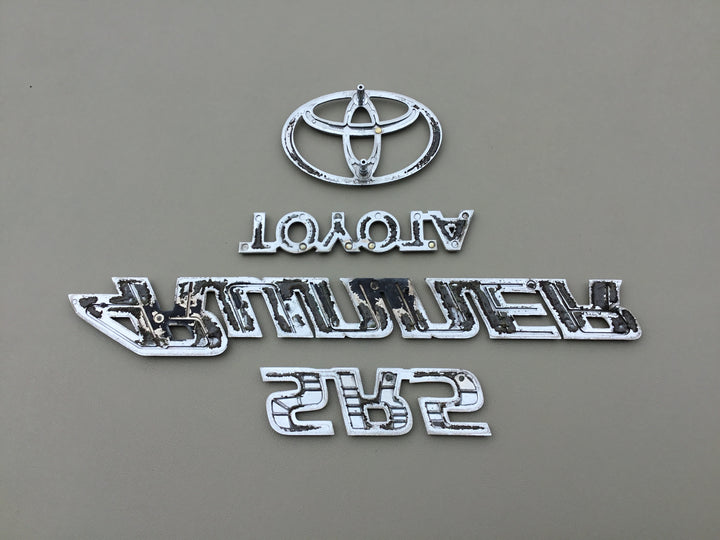 1996-2002 Toyota 4Runner SR5 Tailgate Emblem Set