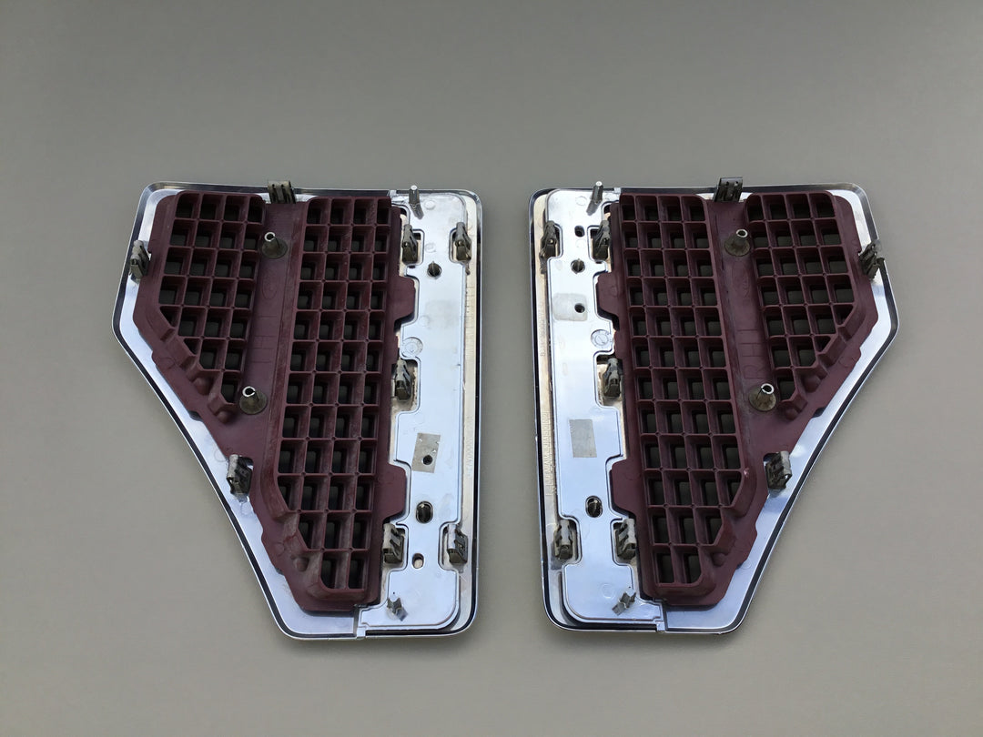 2008-2010 Ford F-350 Lariat Super Duty Fender Emblem Set