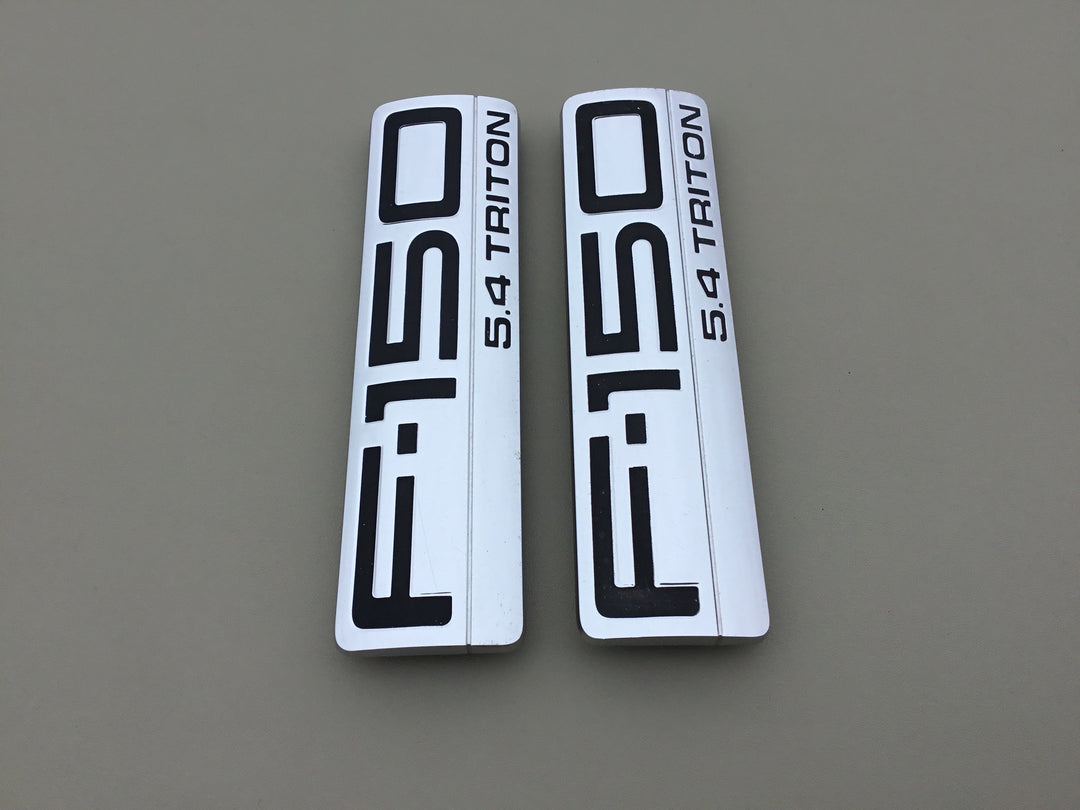 2000-2004 Ford F-150 5.4 Triton Fender Emblem Set