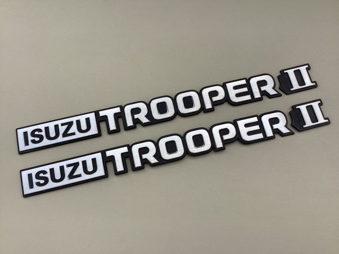 1989-1991 Isuzu Trooper II Side Quarter Emblem Set
