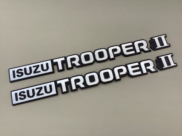 1989-1991 Isuzu Trooper II Side Quarter Emblem Set