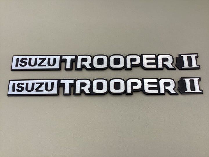 1989-1991 Isuzu Trooper II Side Quarter Emblem Set