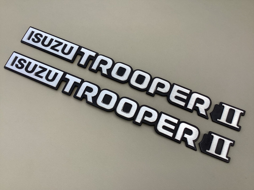 1989-1991 Isuzu Trooper II Side Quarter Emblem Set