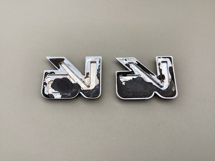 1989-1991 Isuzu Trooper V6 Fender Emblem Set