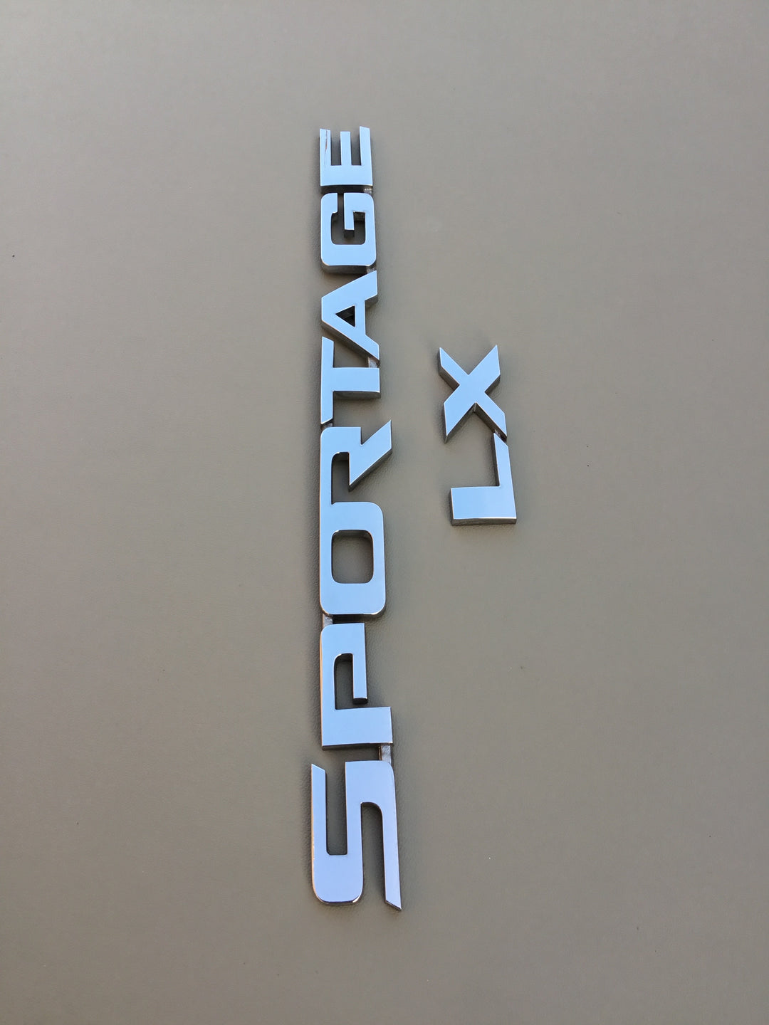 2005-2010 Kia Sportage LX Tailgate Emblem Set