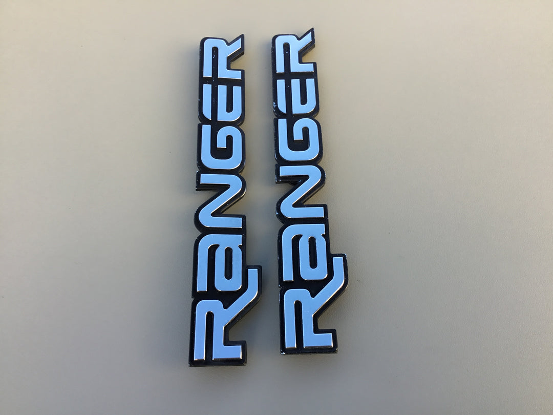 1998-2005 Ford Ranger Fender Emblem Set