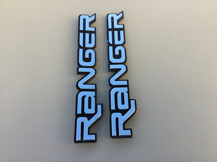 1998-2005 Ford Ranger Fender Emblem Set