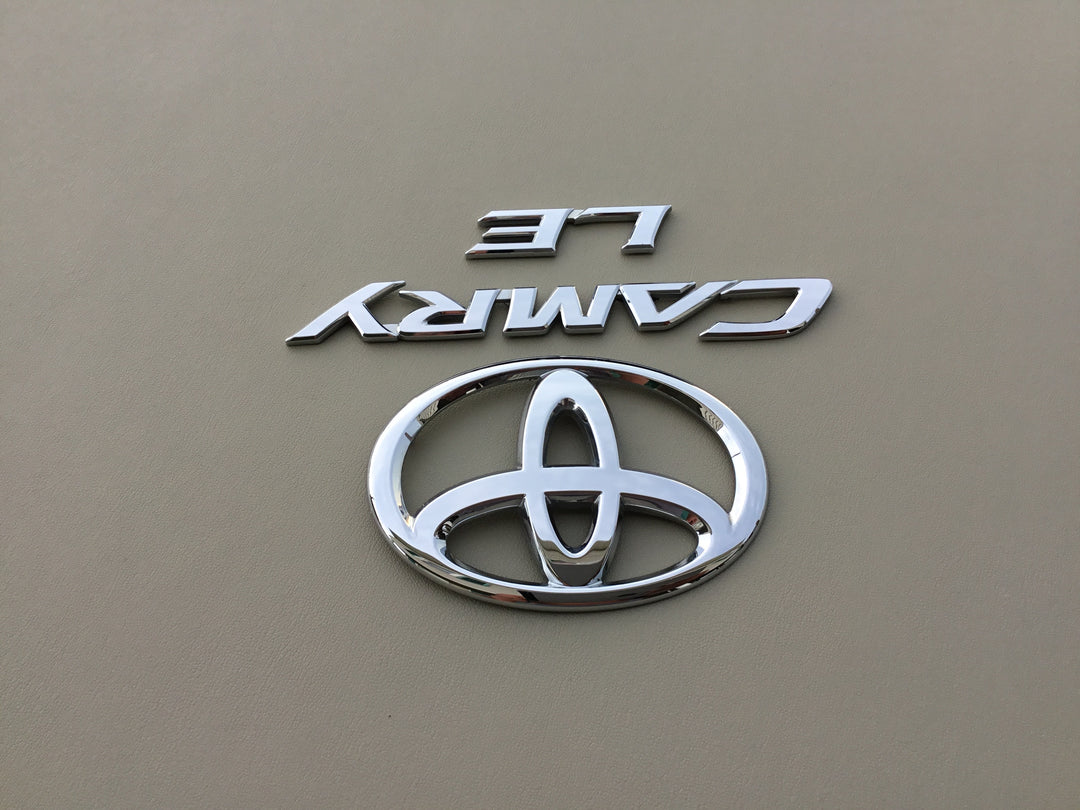 2012-2017 Toyota Camry LE Trunk Emblem Set