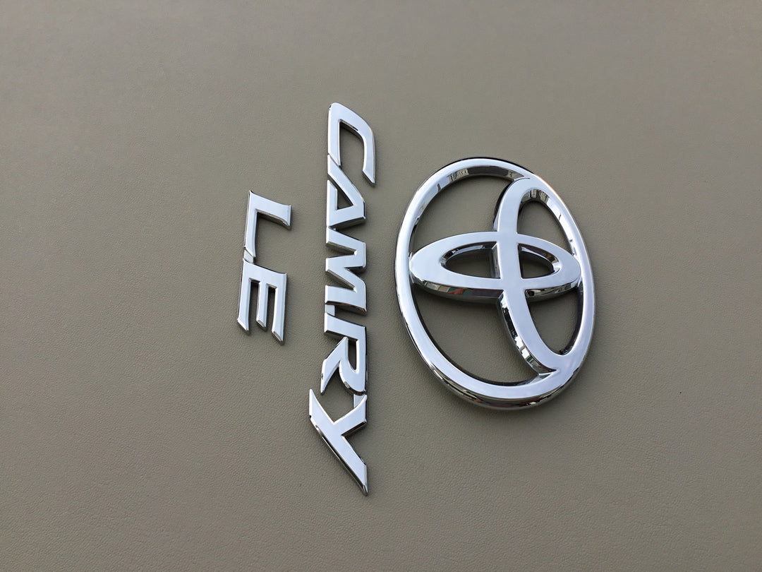 2012-2017 Toyota Camry LE Trunk Emblem Set