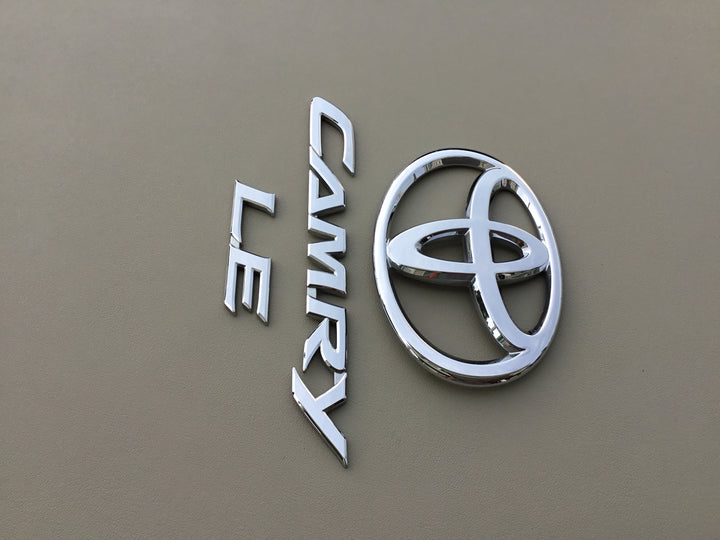 2012-2017 Toyota Camry LE Trunk Emblem Set