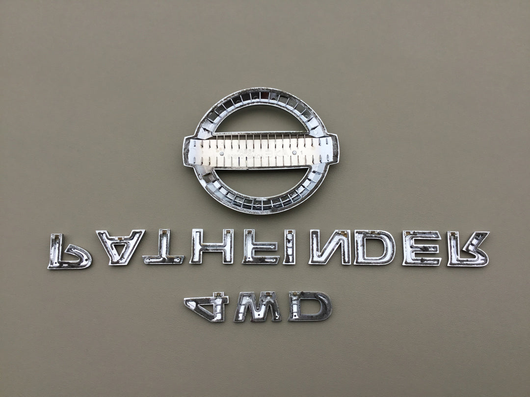 2013-2019 Nissan Pathfinder 4WD LiftGate Emblem Set