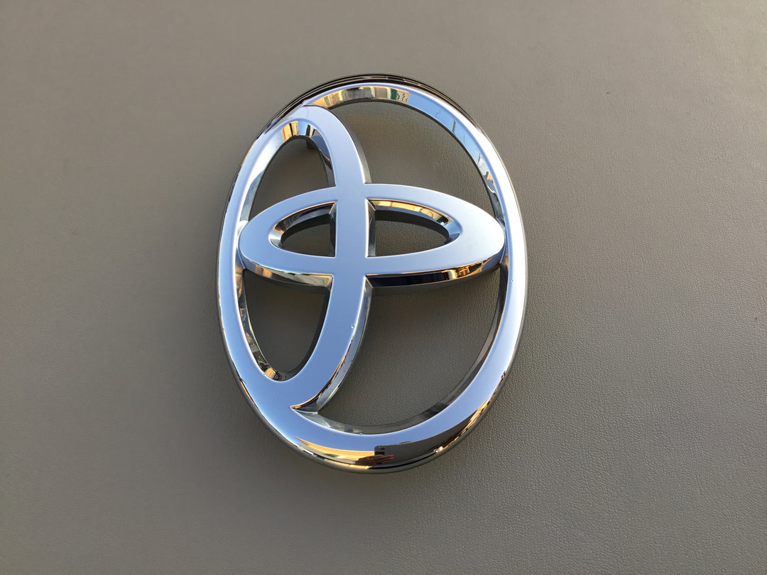 2006-2012 Toyota RAV4 Grille Emblem