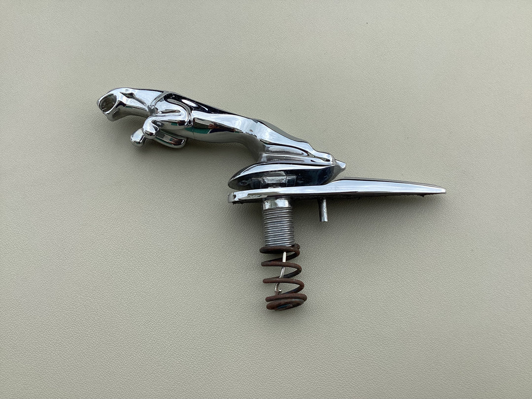 2002-2008 Jaguar X-Type Front Hood Emblem