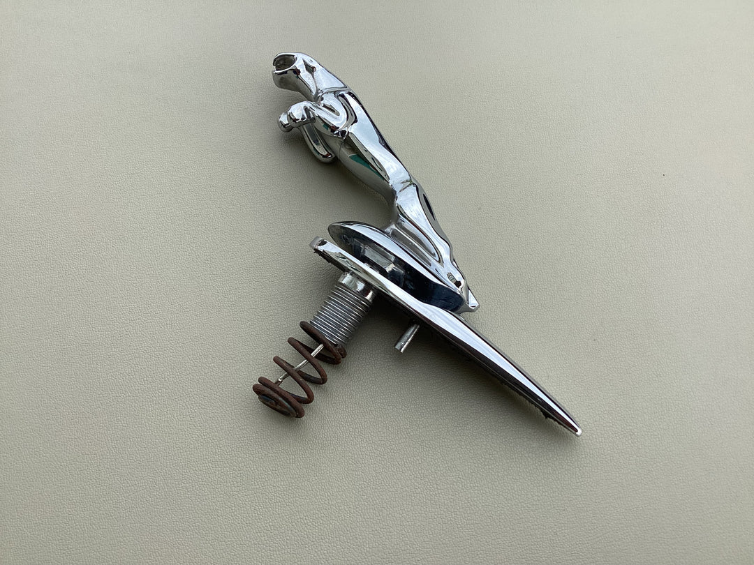 2002-2008 Jaguar X-Type Front Hood Emblem