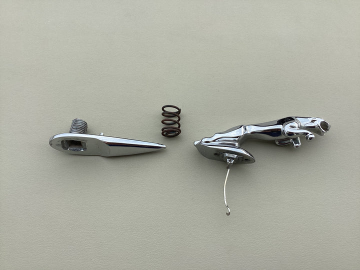 2002-2008 Jaguar X-Type Front Hood Emblem