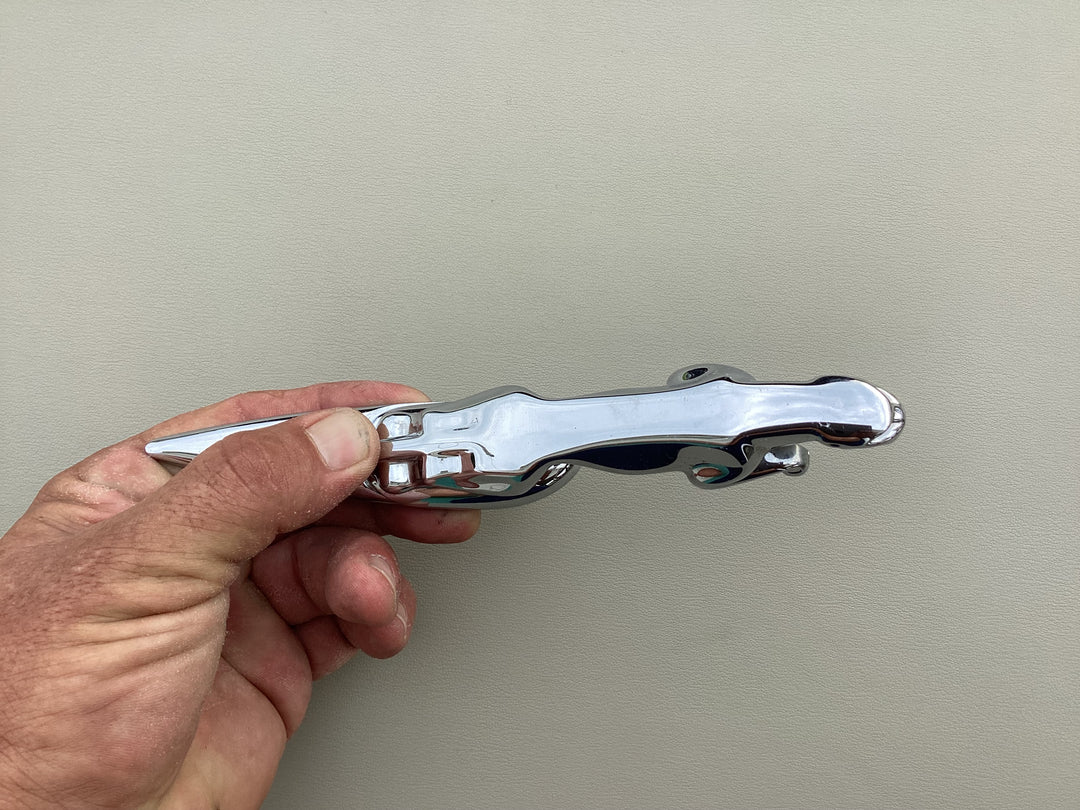 2002-2008 Jaguar X-Type Front Hood Emblem