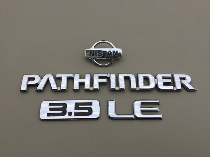 1999-2001 Nissan Pathfinder LE 3.5 Tailgate Emblem Set