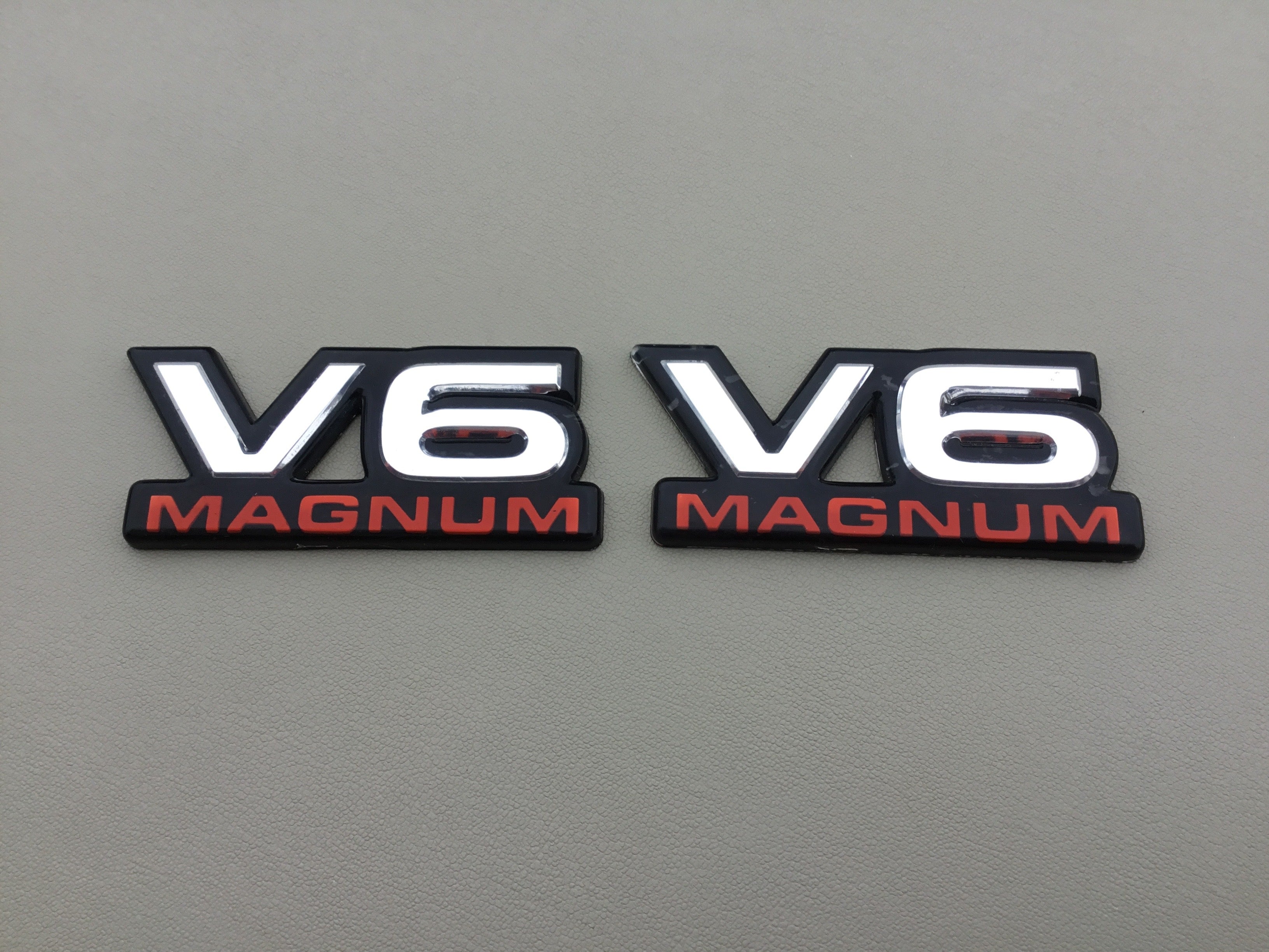 OEM Style Dodge RAM 1500 Side Door Emblem Badge 1994-2001 – Black & Silver 55295310