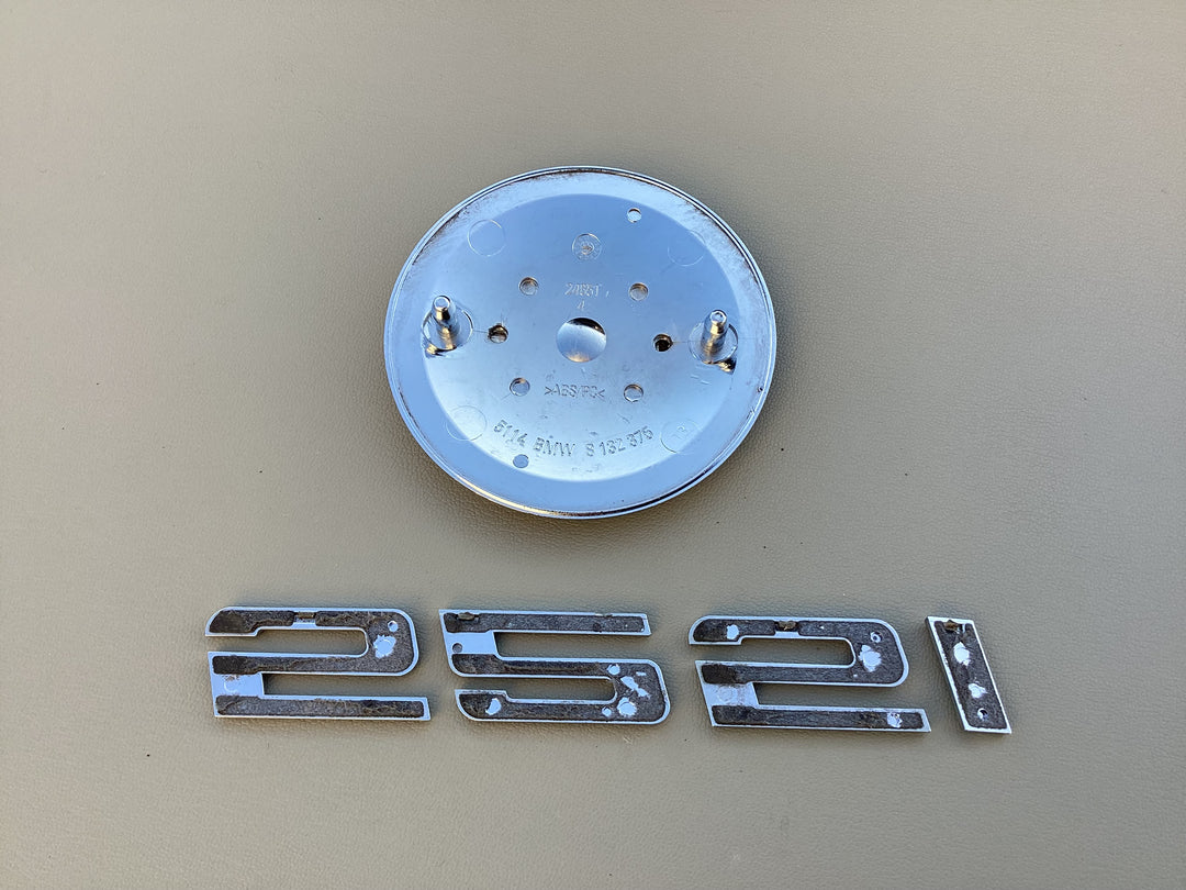 2004-2007 BMW 525i Trunk Emblem Set