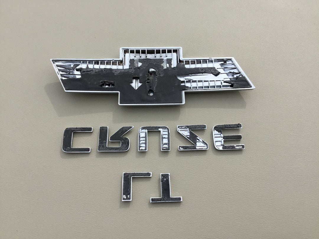 2011-2015 Chevrolet Cruze LT Trunk Emblem Set