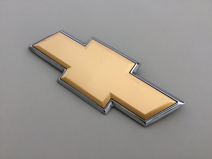 2007-2013 Chevrolet Tahoe / Suburban Tailgate Bowtie Emblem