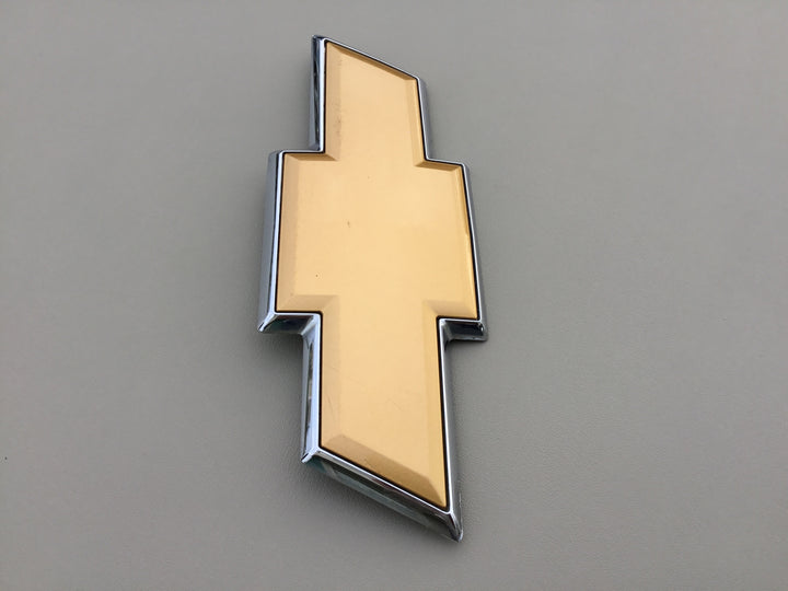 2007-2013 Chevrolet Tahoe / Suburban Tailgate Bowtie Emblem