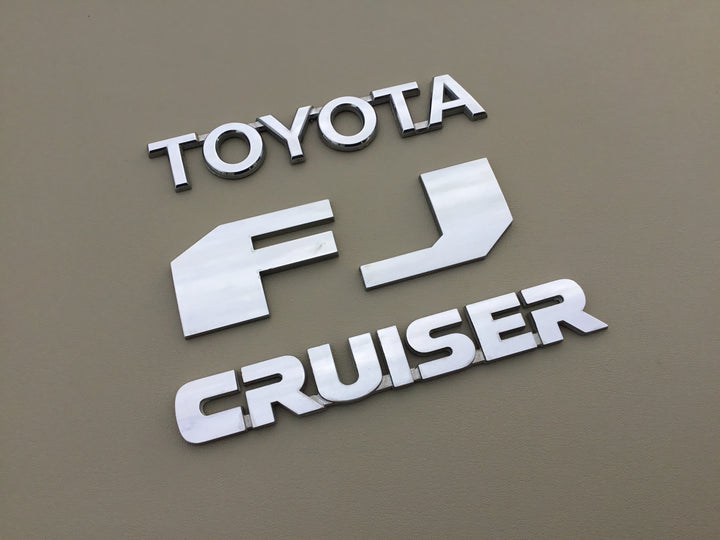 2007-2014 Toyota FJ Cruiser Tailgate Emblem Set