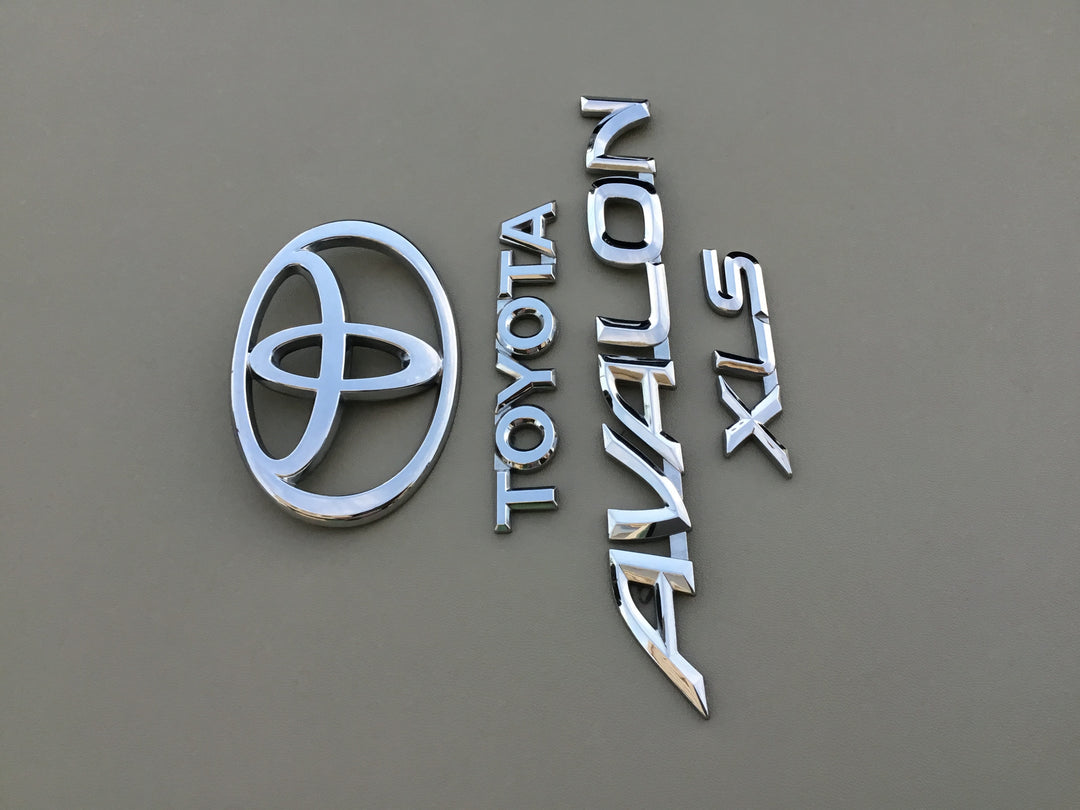 2001-2004 Toyota Avalon XLS Trunk Emblem Set
