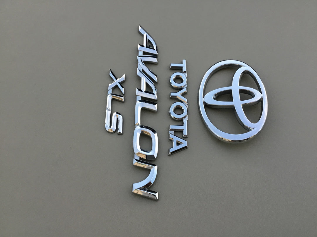2001-2004 Toyota Avalon XLS Trunk Emblem Set