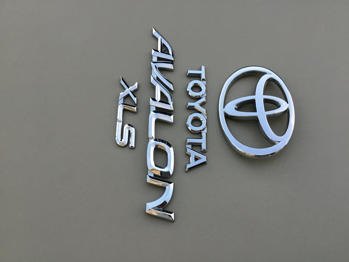 2001-2004 Toyota Avalon XLS Trunk Emblem Set